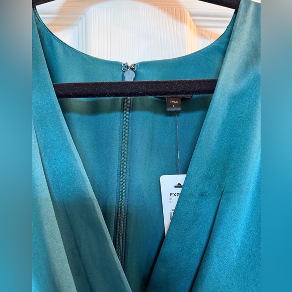 Express Teal Sleeveless Wrap Top - Picture 5 of 10